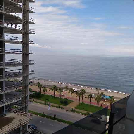 Apartment On The Back Sea Batumi Exterior photo