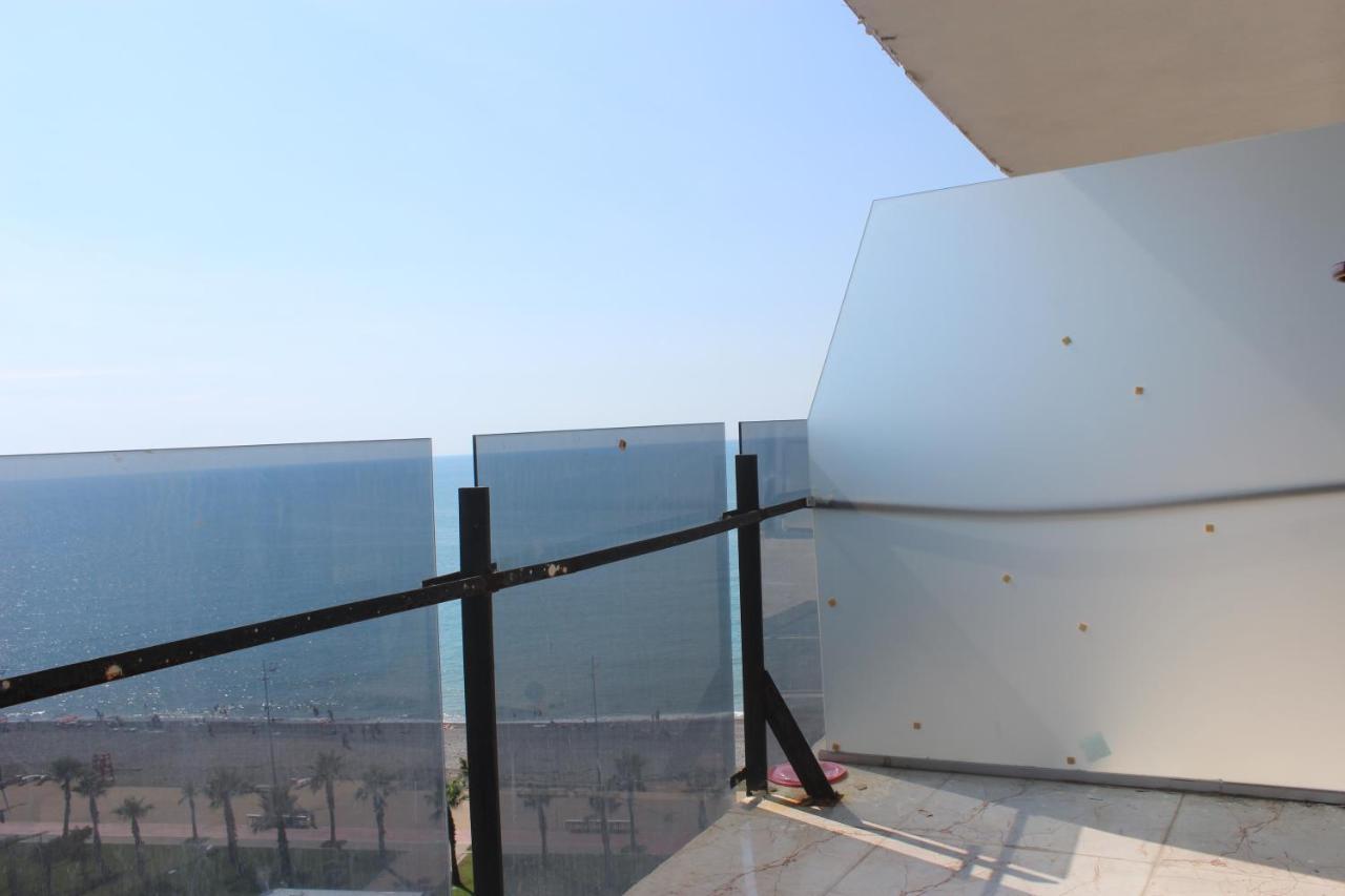 Apartment On The Back Sea Batumi Exterior photo
