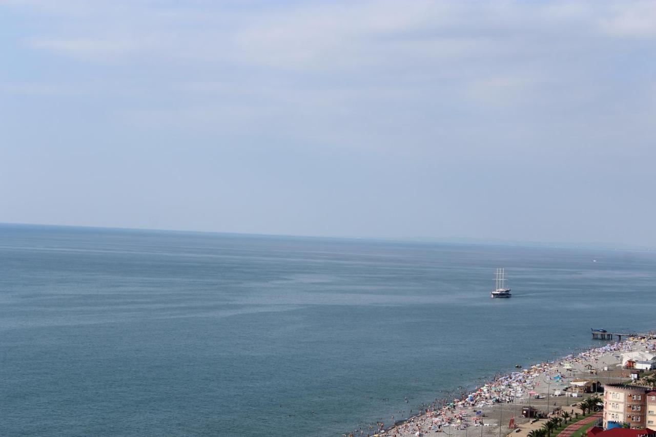 Apartment On The Back Sea Batumi Exterior photo