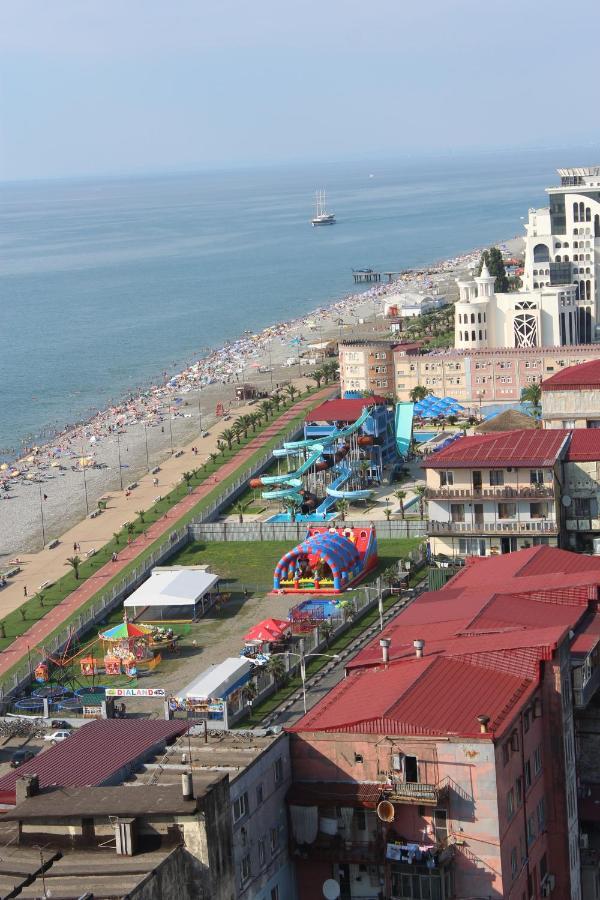 Apartment On The Back Sea Batumi Exterior photo